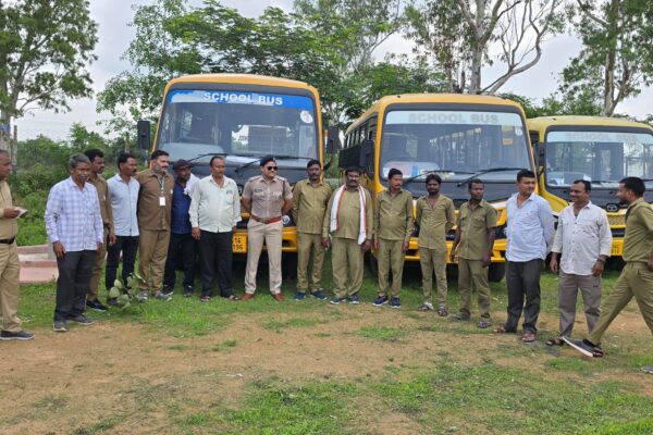 मनेन्द्रगढ़ आरटीओ कैंप में 33 युवाओं को मिला लर्निंग लाइसेंस, 4 बसें मानकों से बाहर पाई गईं